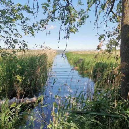 Schoene Geraeumige Am Park Apartmán