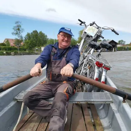 アパート Schoene Geraeumige Am Park *