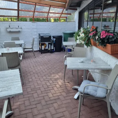 Schoene Geraeumige Am Park Apartmán Heringsdorf (Usedom)