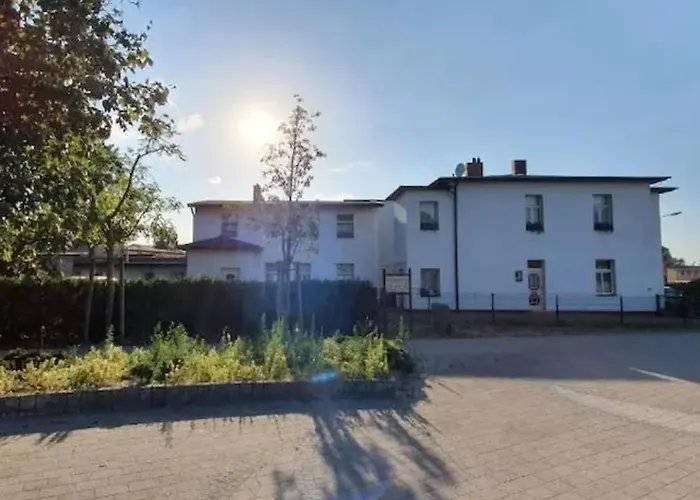Schöne Geräumige Am Park Apartment Ostseebad Heringsdorf