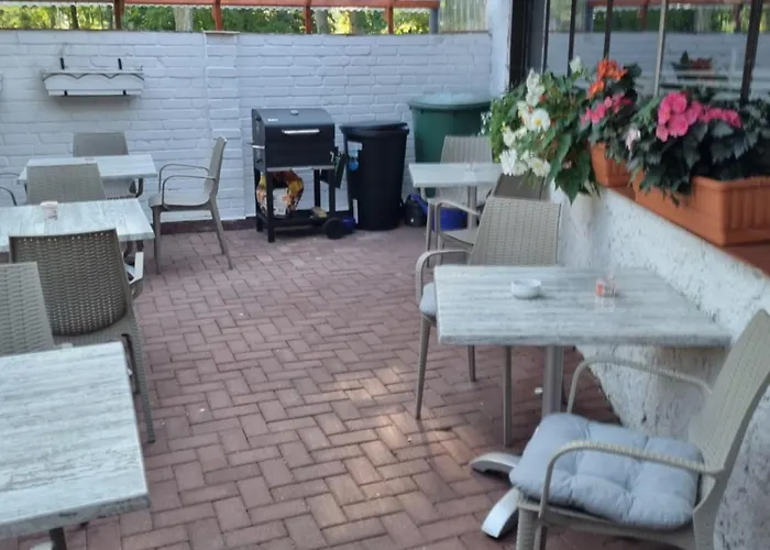 Schöne Geräumige Am Park Apartment Ostseebad Heringsdorf